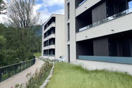 NEPROFITNA STANOVANJA VIA BLOK OB HUBLJU